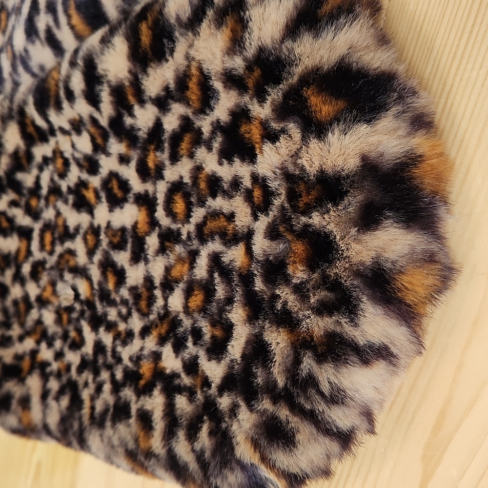 Zara Leopard Print Wrap Scarf Stole Faux Fur - Picture 11 of 12